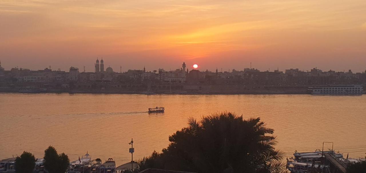 Nile Sunrise Flats Luxor Exterior foto